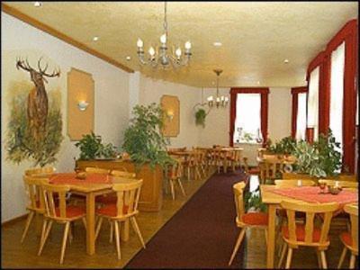 Gasthaus & Pension Zum Hirsch Gehlberg Eksteriør billede