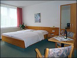 Gasthaus & Pension Zum Hirsch Gehlberg Værelse billede